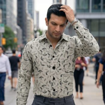 Men's Hand-Drawn Leaf Print Casual Shirt Stylish Wear